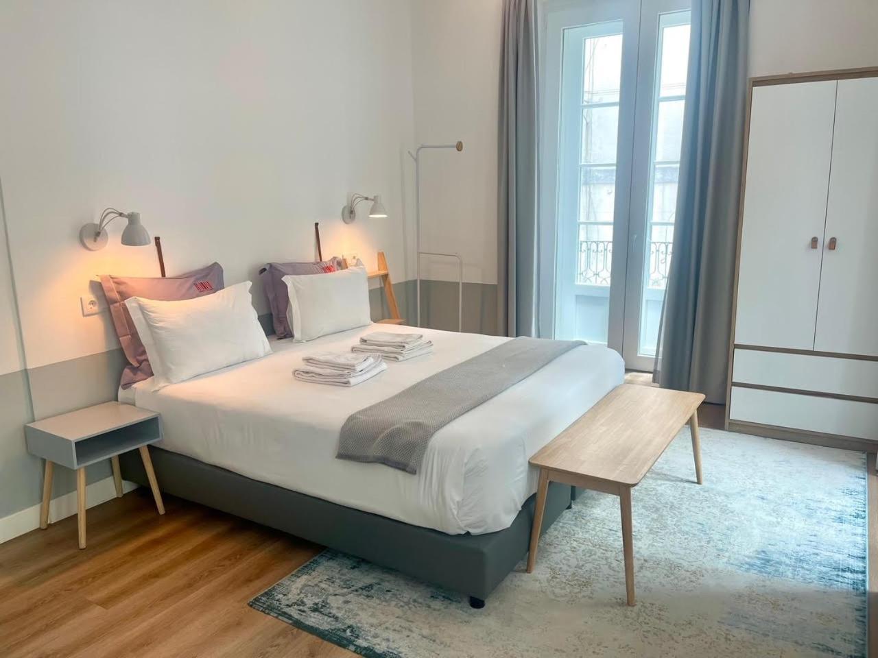 Lisbon Colours Bairro Alto Apartments Ngoại thất bức ảnh