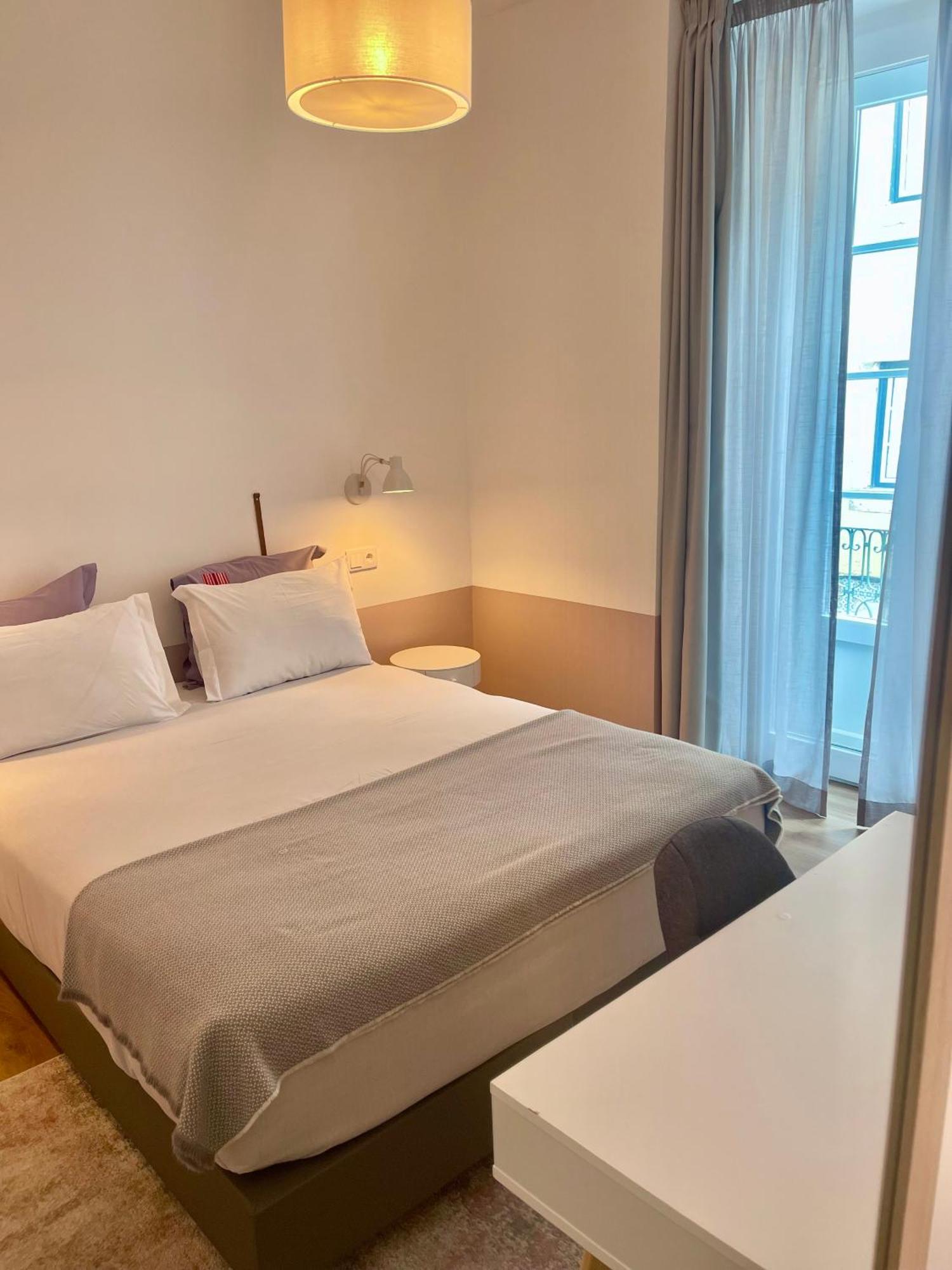 Lisbon Colours Bairro Alto Apartments Ngoại thất bức ảnh