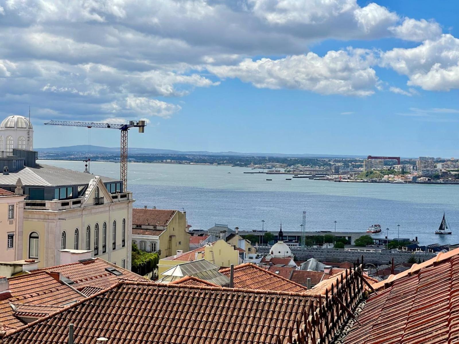 Lisbon Colours Bairro Alto Apartments Ngoại thất bức ảnh