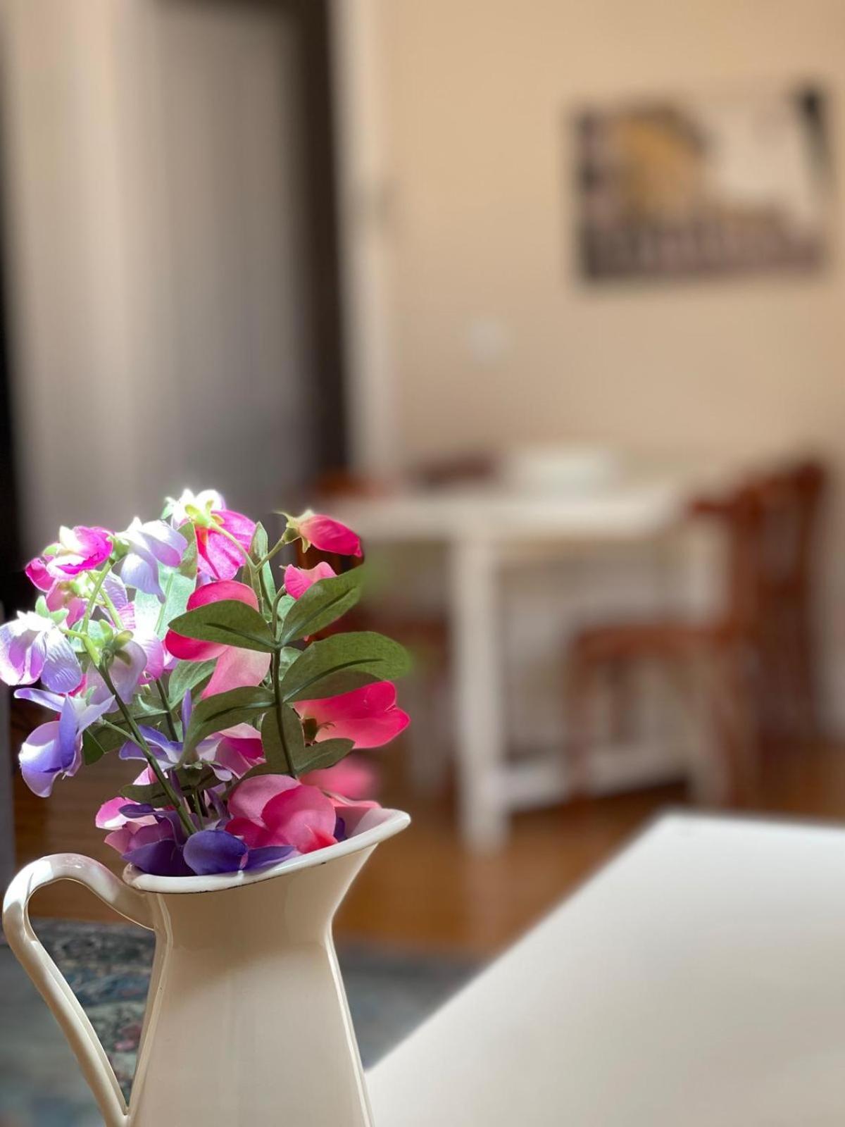Lisbon Colours Bairro Alto Apartments Ngoại thất bức ảnh