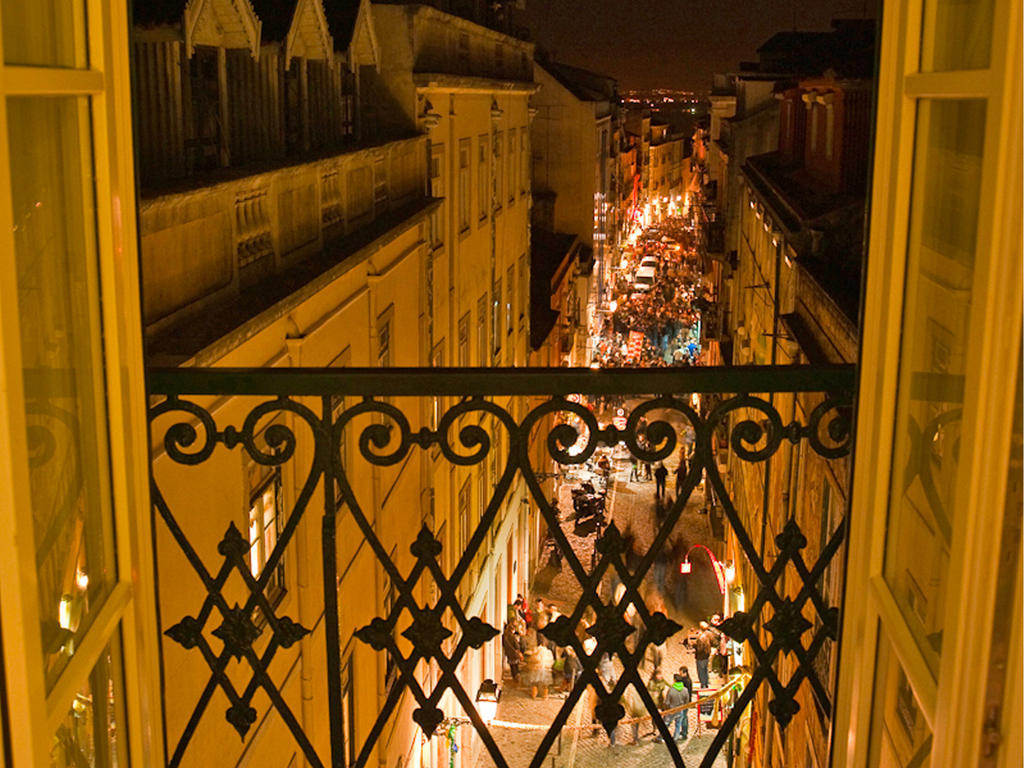 Lisbon Colours Bairro Alto Apartments Ngoại thất bức ảnh