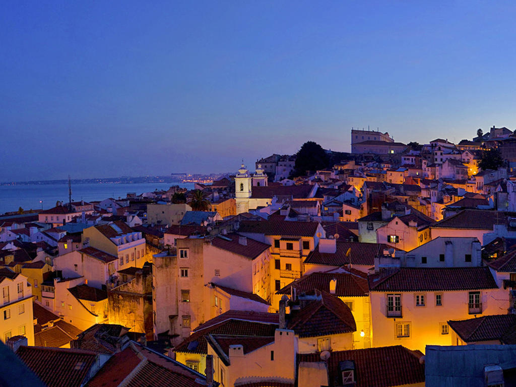 Lisbon Colours Bairro Alto Apartments Ngoại thất bức ảnh