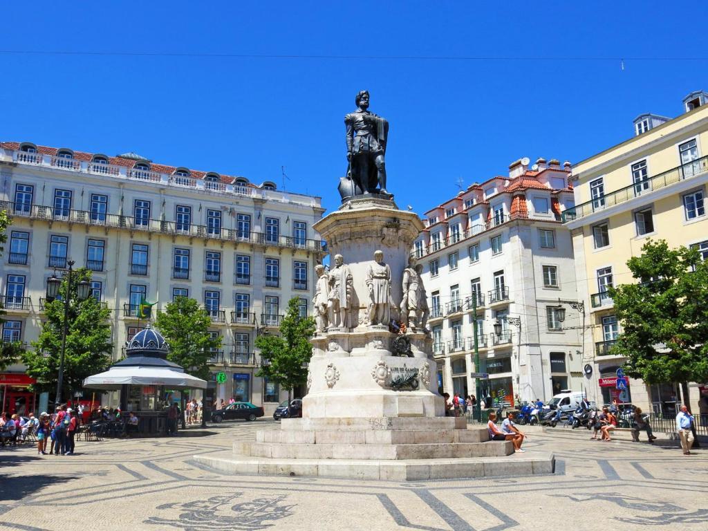 Lisbon Colours Bairro Alto Apartments Ngoại thất bức ảnh