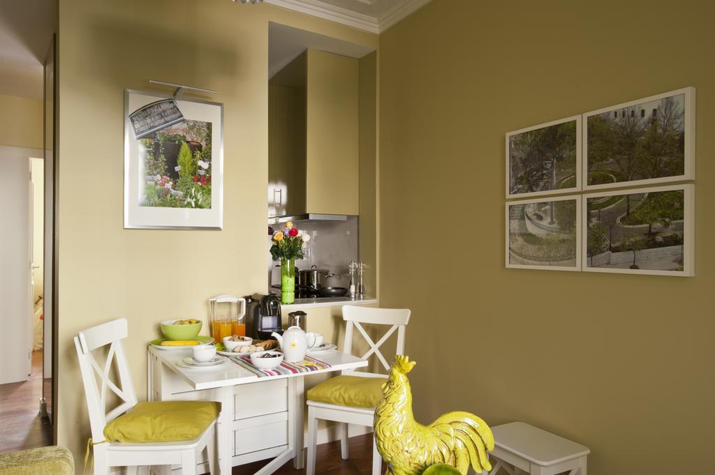 Lisbon Colours Bairro Alto Apartments Ngoại thất bức ảnh