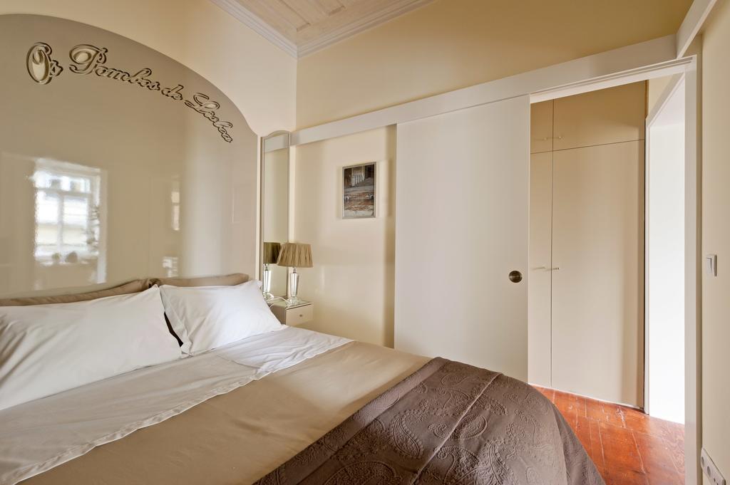 Lisbon Colours Bairro Alto Apartments Ngoại thất bức ảnh