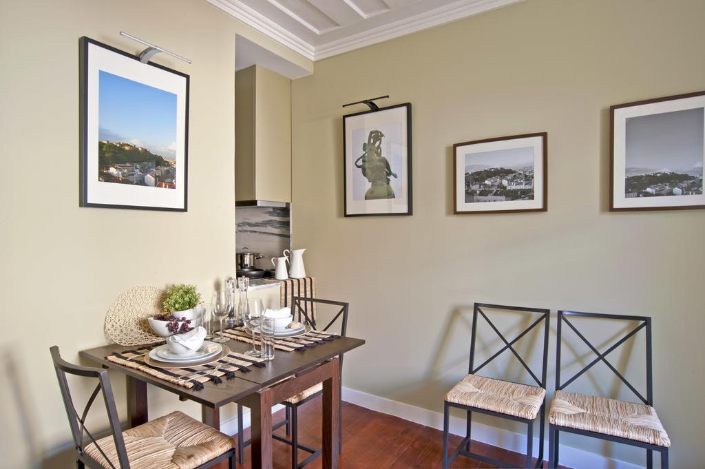 Lisbon Colours Bairro Alto Apartments Ngoại thất bức ảnh